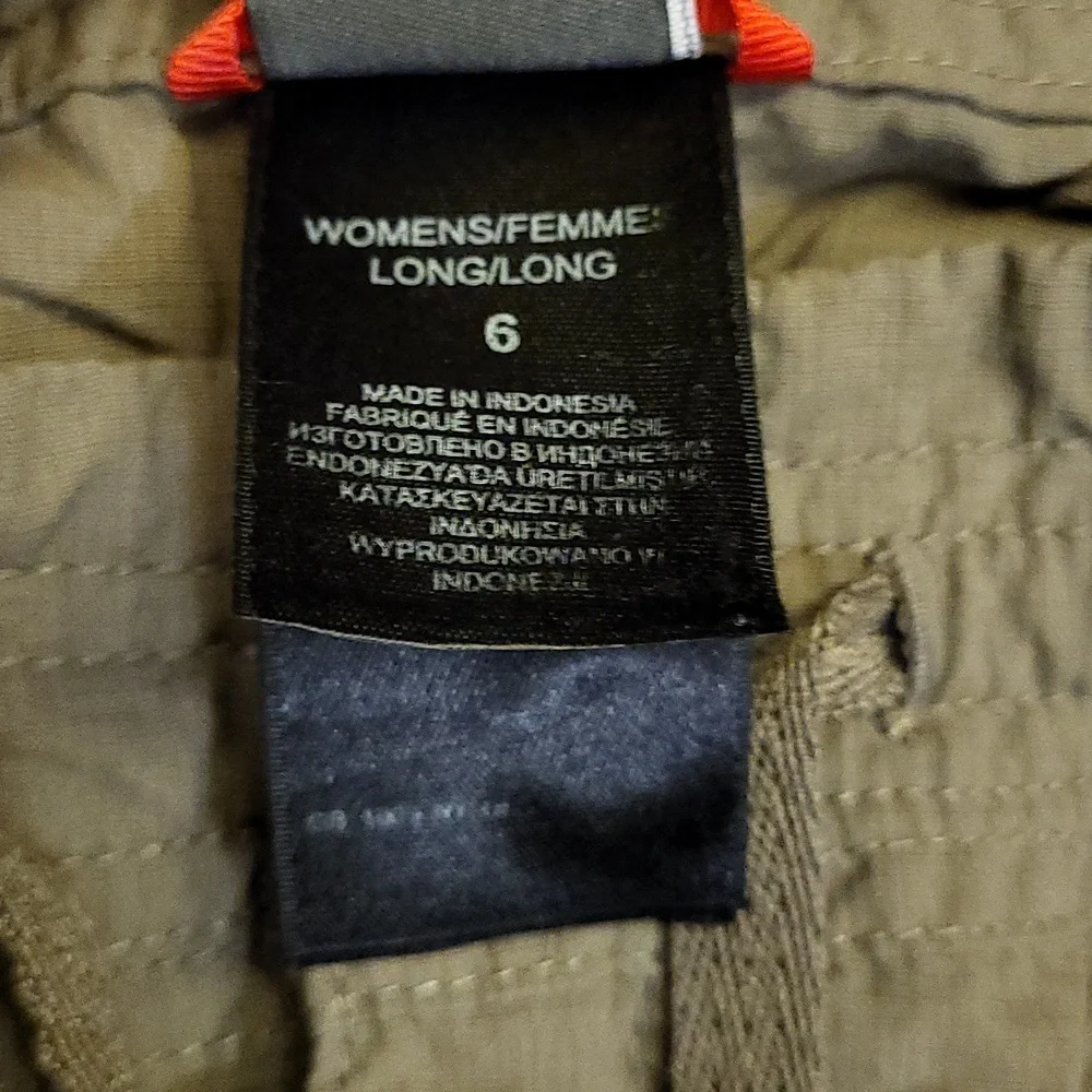 North Face Shorts (Size 6) - Picture 7 of 10